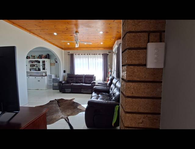 3 BEDROOM HOUSE FOR SALE IN BELFORT ESTATE